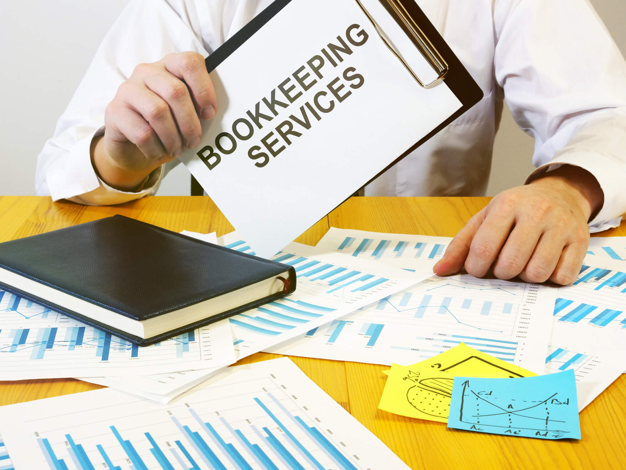 Before Choosing Bookkeeping Services - Complete Controller